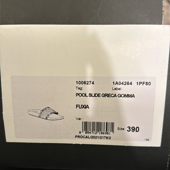 Versace Pool Slide 'La Greca - Fuchsia' - Picture 5 of 6